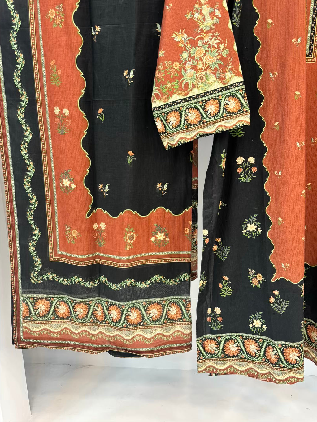 Amber Blossom Exclusive Printed Lawn PL19-F | Summers | Stitched | 3 Piece.