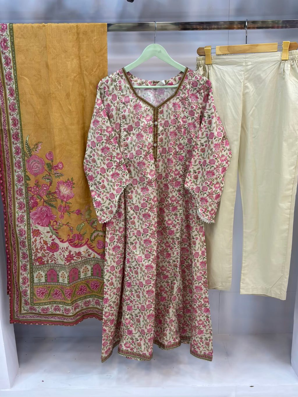 Floral White Pink Printed Lawn Frawk PLF01-A | Stitched | 3 Piece